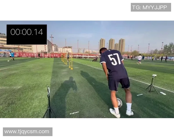 从足球单招走向职业赛场的明星球员们成长之路解析 从足球单招走向职业赛场的明星球员们成长之路解析
