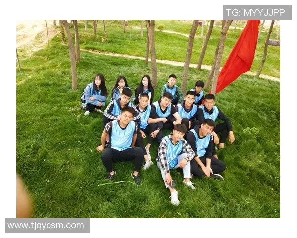 四大帅哥足球星卡通头像设计集结 展现球场魅力与青春风采 四大帅哥足球星卡通头像设计集结 展现球场魅力与青春风采